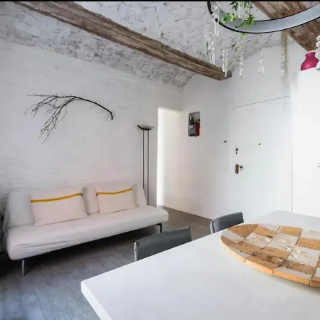 Rua Muro 82 A Un Passo Da Osteria Francescana *